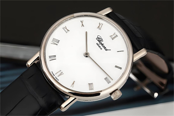 萧邦手表磕碰了处理办法是什么（图）