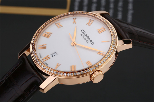 萧邦手表表蒙有划痕怎么解决（图）