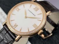 萧邦腕表表盘有划痕原因是啥